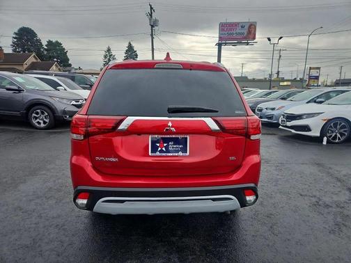 2020 Mitsubishi Outlander SP