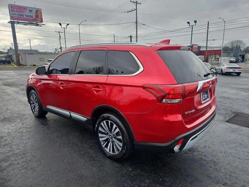 2020 Mitsubishi Outlander SP