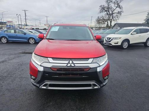 2020 Mitsubishi Outlander SP