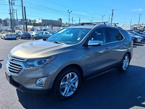 Pepperdust Metallic 2019 Chevrolet Equinox Premier