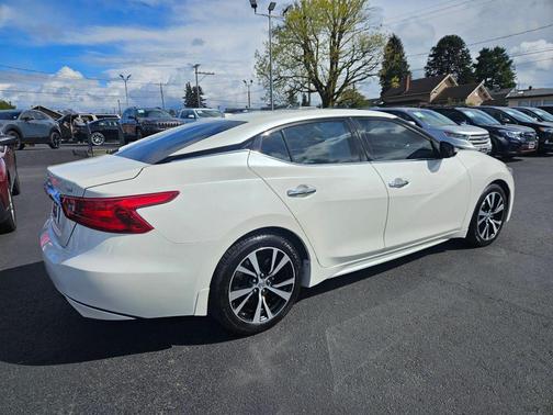 Pearl White 2017 Nissan Maxima 3.5 SV