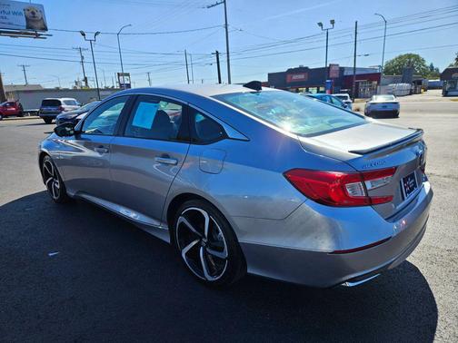 Lunar Silver Metallic 2022 Honda Accord Hybrid Sport