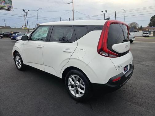 2022 Kia Soul LX
