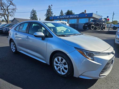 Classic Silver Metallic 2024 Toyota Corolla LE