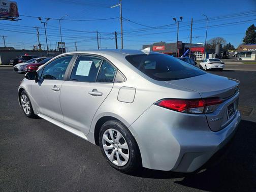 Classic Silver Metallic 2024 Toyota Corolla LE