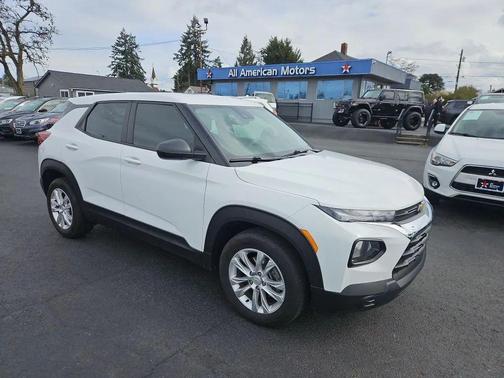 Summit White 2023 Chevrolet Trailblazer LS