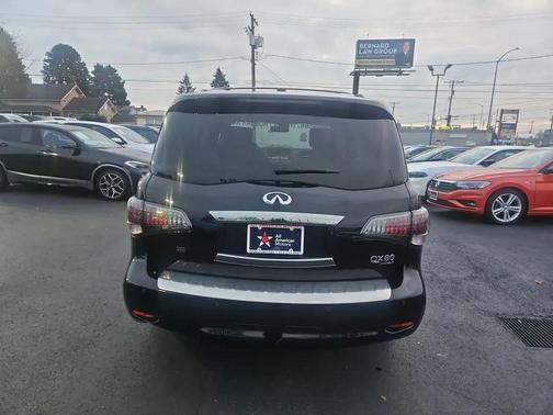 2015 INFINITI QX80 Base