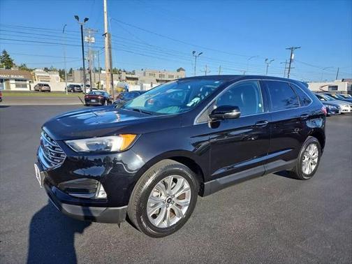 2023 Ford Edge Titanium
