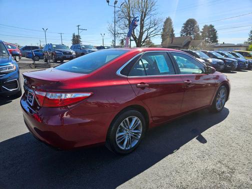Ruby Flare Pearl 2015 Toyota Camry SE