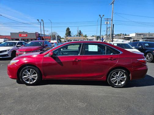 2015 Toyota Camry SE
