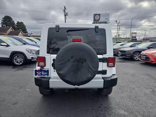 2012 Jeep Wrangler Unlimited Sahara