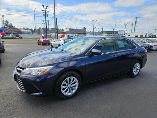 Parisian Night Pearl 2017 Toyota Camry LE