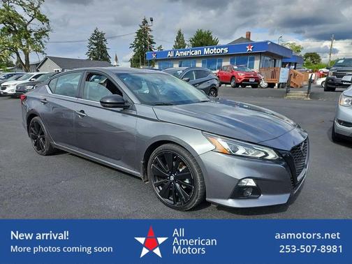 Gun Metallic 2022 Nissan Altima SR FWD