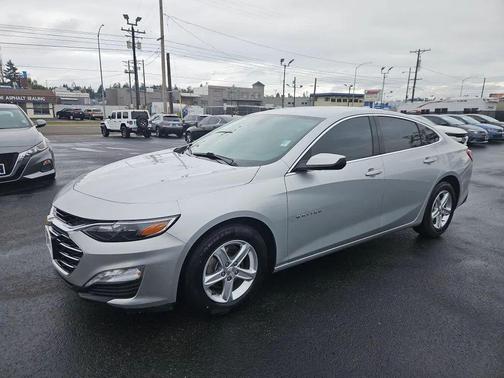 2022 Chevrolet Malibu FWD LT