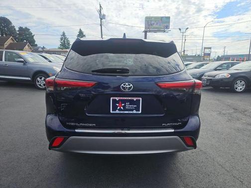 2021 Toyota Highlander Platinum