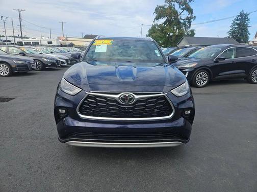 2021 Toyota Highlander Platinum