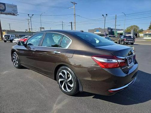 2017 Honda Accord EX-L w/Navigation & Honda Sensing