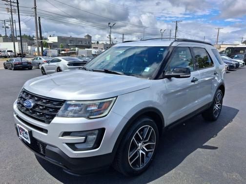 Ingot Silver Metallic 2017 Ford Explorer sport