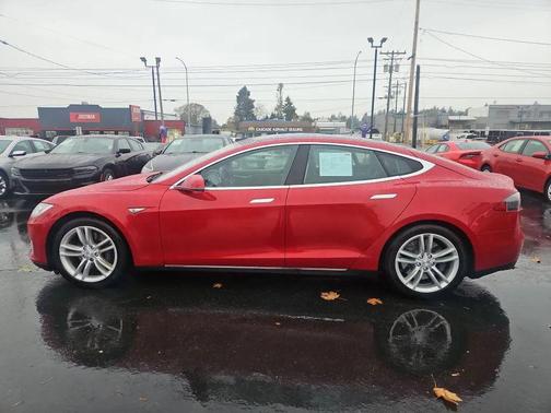 2015 Tesla Model S 85D