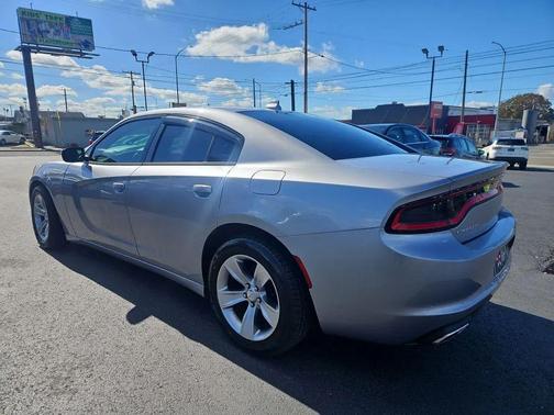 2017 Dodge Charger SXT