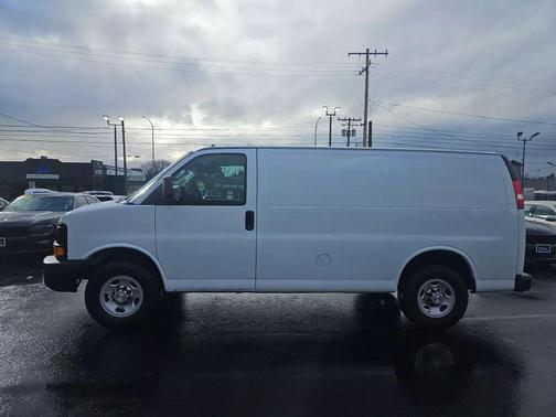 2016 Chevrolet Express 2500 Work Van