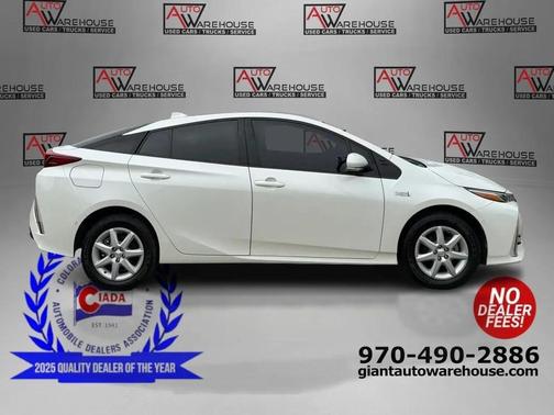 White 2017 Toyota Prius Prime Advanced