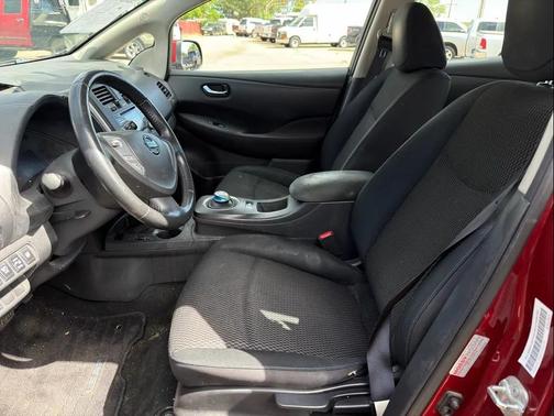 Red 2014 Nissan Leaf S