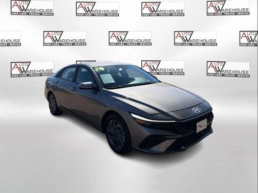 2024 Hyundai ELANTRA SEL
