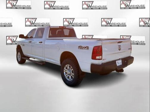 2017 RAM 3500 Tradesman Crew Cab 4x4 8' Box