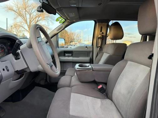 2005 Ford F-150 XLT SuperCrew