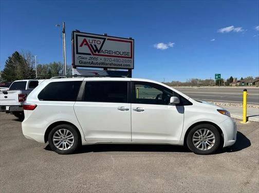 2015 Toyota Sienna XLE