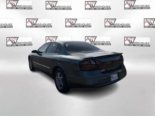 2004 Pontiac Bonneville SE