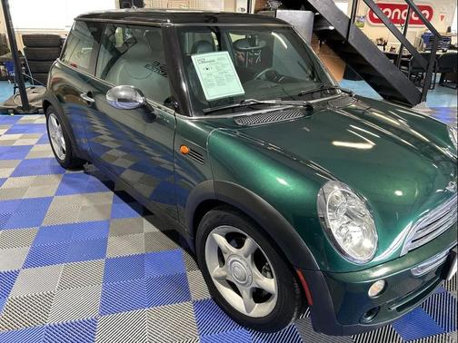 2006 MINI Cooper Base