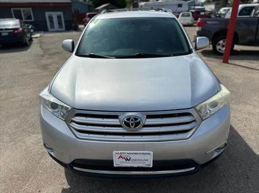 2011 Toyota Highlander SE