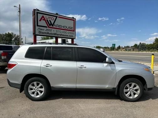 2011 Toyota Highlander SE