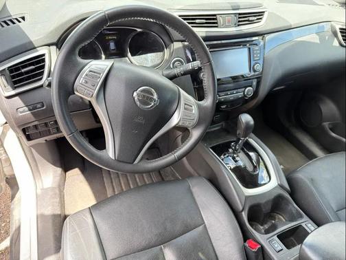 Brilliant Silver 2014 Nissan Rogue SL