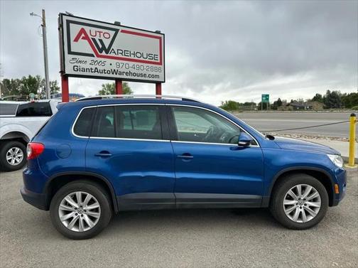 2009 Volkswagen Tiguan Base