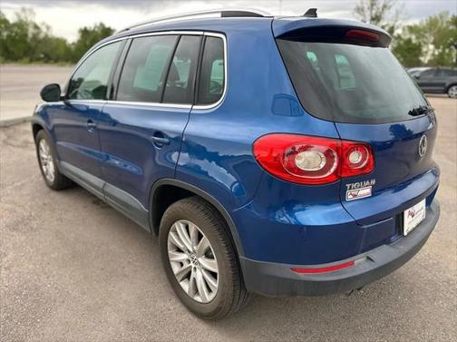 2009 Volkswagen Tiguan Base