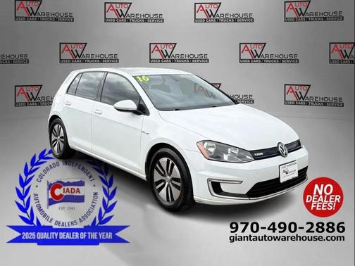 White 2016 Volkswagen e-Golf SE