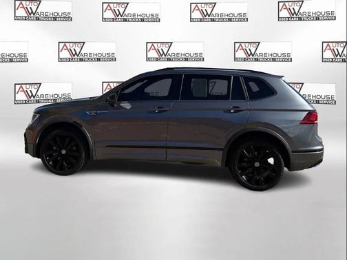 2021 Volkswagen Tiguan 2.0T SE R-Line Black