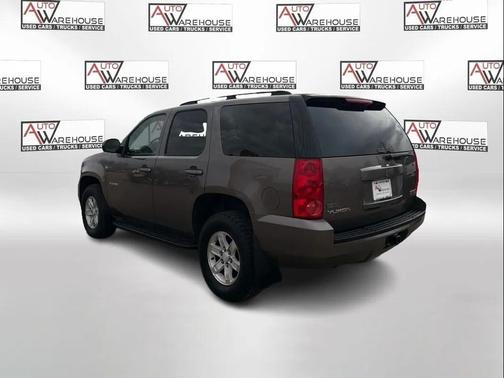 2011 GMC Yukon SLE