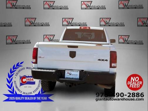 Bright White Clearcoat 2022 RAM 1500 Classic Warlock Quad Cab 4x4 6'4' Box