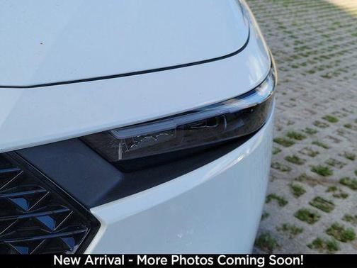 Platinum White Pearl 2024 Honda Accord Hybrid Sport-L