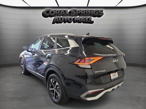 Fusion Black 2023 Kia Sportage Hybrid EX