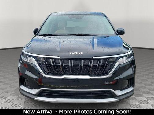 2023 Kia Carnival LX