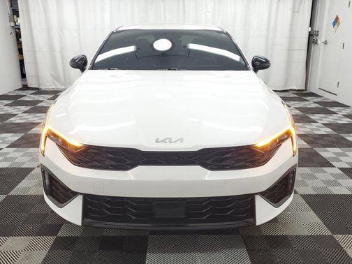 Snow White Pearl 2025 Kia K5 GT-Line