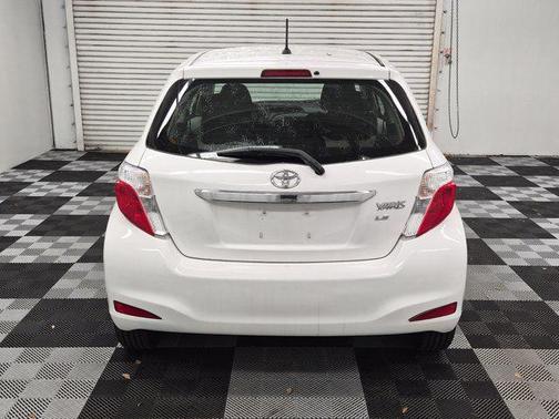 2012 Toyota Yaris L