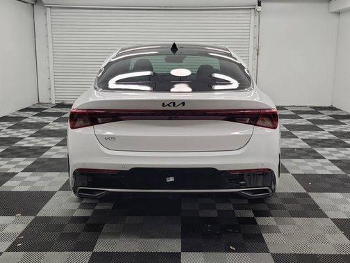 Glacial White Pearl 2024 Kia K5 EX