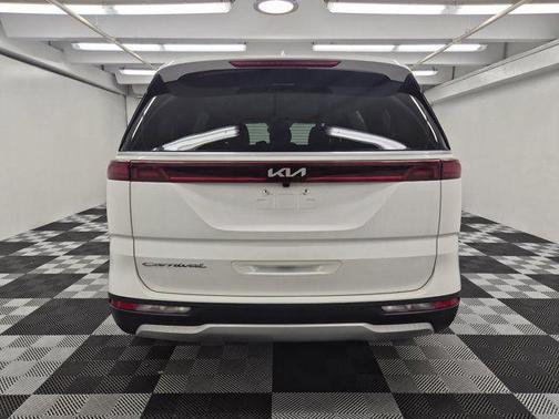 2022 Kia Carnival LXS