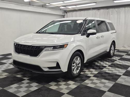 2022 Kia Carnival LXS